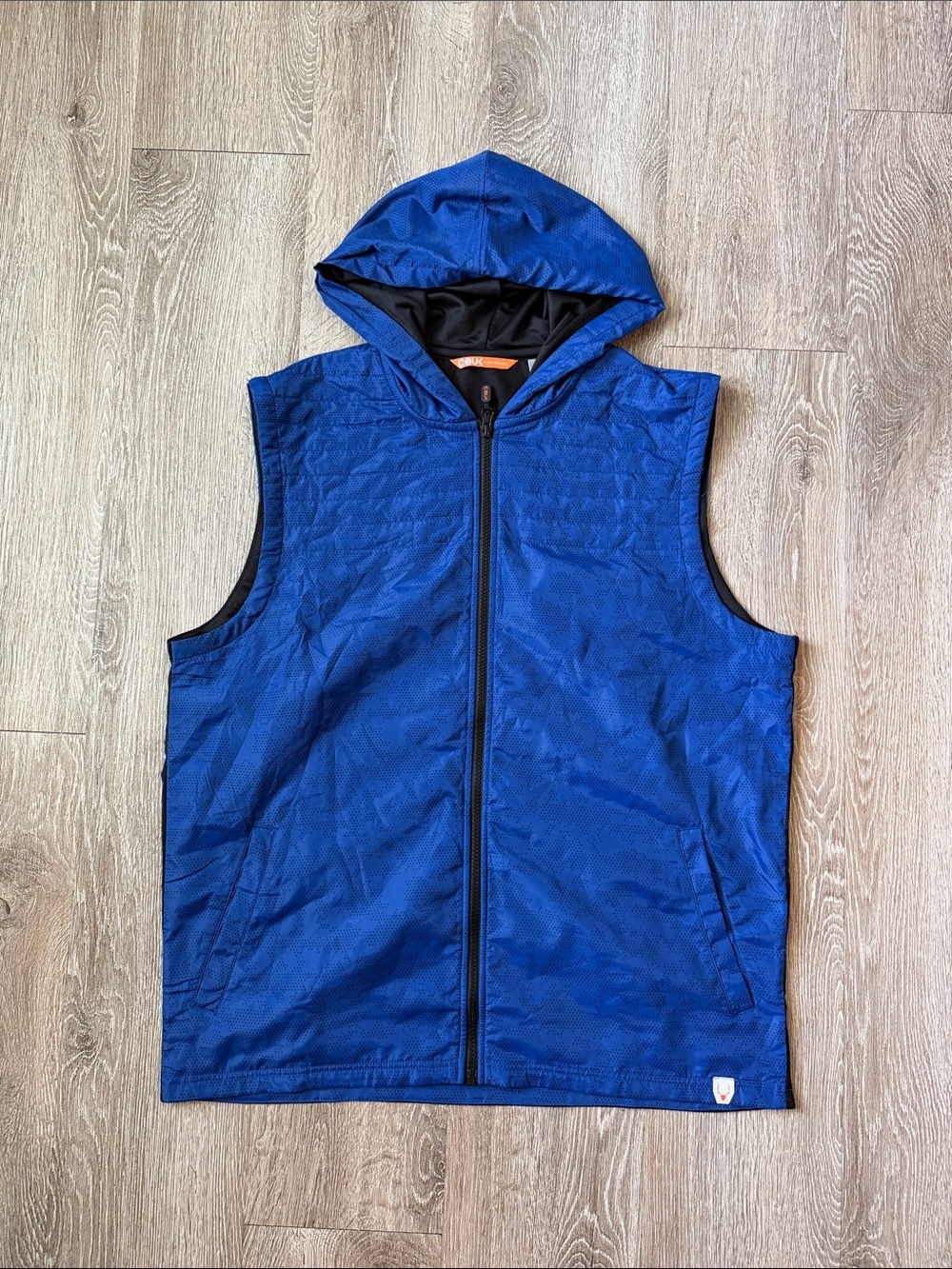 Cutter & Buck Blue Hooded Quilted Men's light weight golf Vest large outdoors